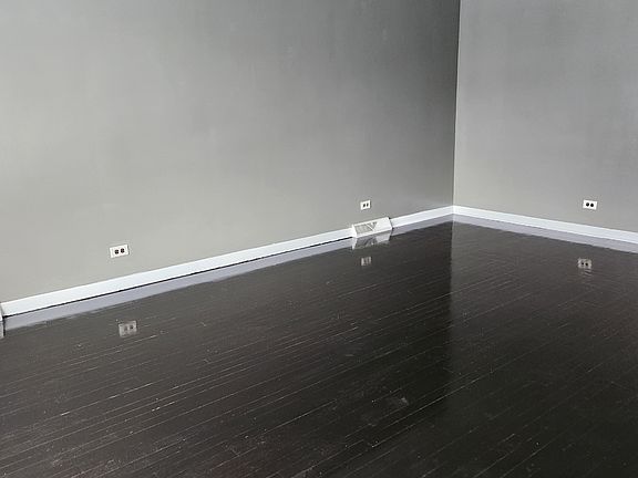3rd image of 11027 S Avenue M