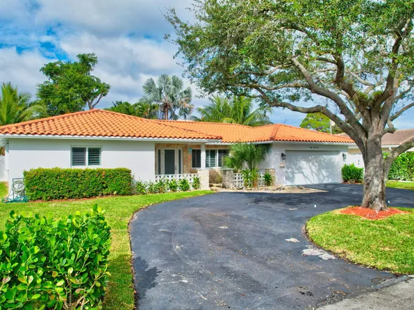 869 NW 6th Terrace, Boca Raton, FL 33486