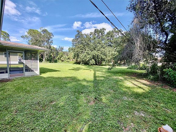 5th image of 296 Elida St