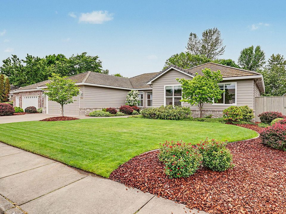 1st image of 3348 Creek View Dr