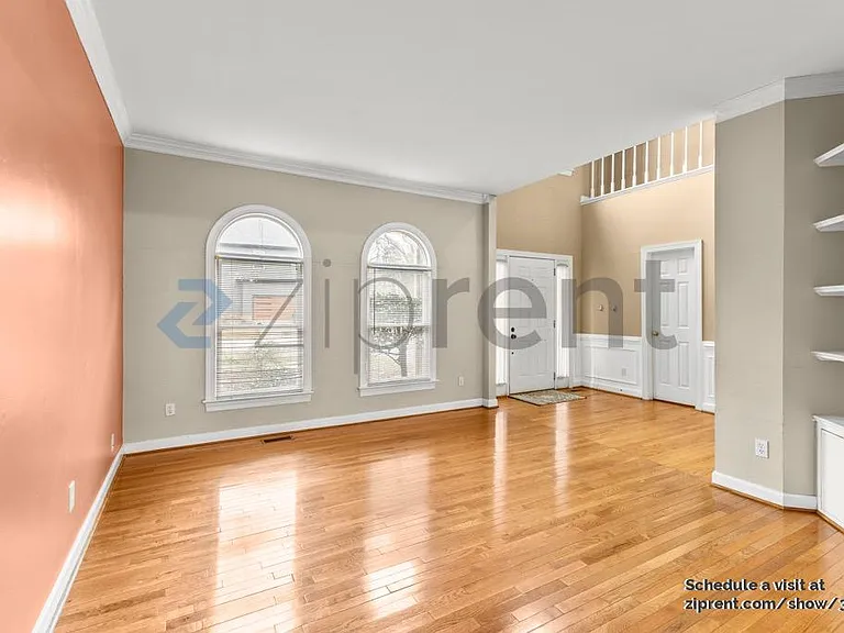 9216 Crofton Springs Dr — Photo 3