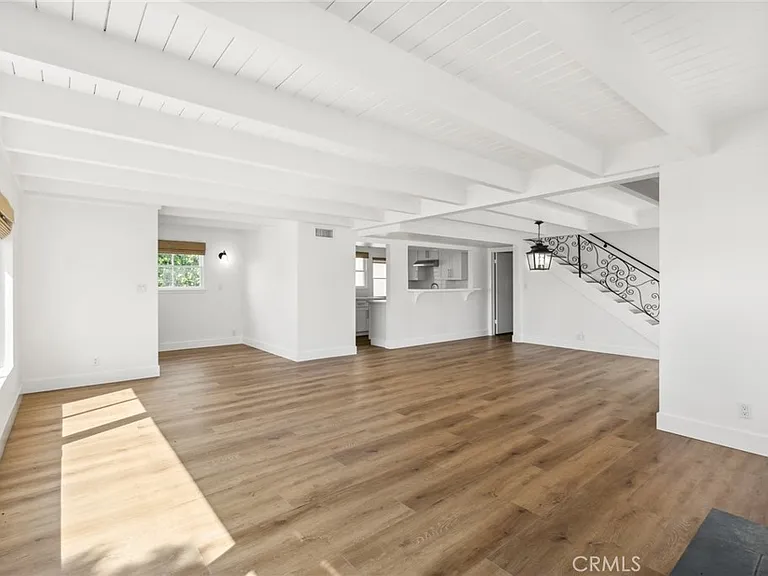 2551 Bayshore Dr — Photo 6