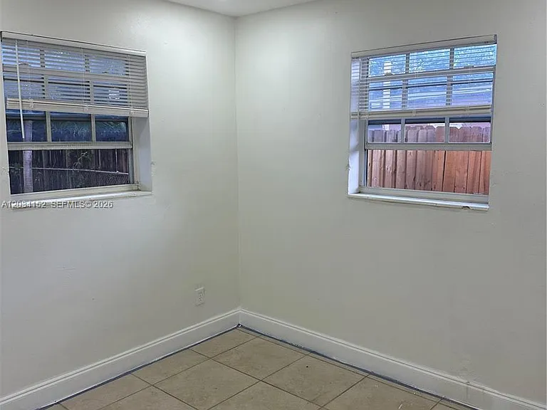 4141 SW 32nd Dr — Photo 11
