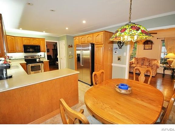 4th image of 9921 Wenatchee Ct
