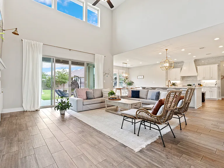 2508 Yuma Trl — Photo 4