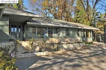 1st image of 15248 Carrie Dr