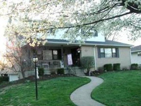 2nd image of 10245 Maria Ave