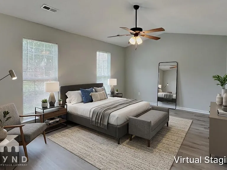 6902 Kentucky Derby Dr — Photo 3