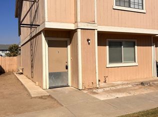 172 N Shasta Ave APT 5, Farmersville, CA 93223