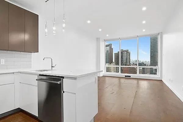 Rented by Corcoran | media 1