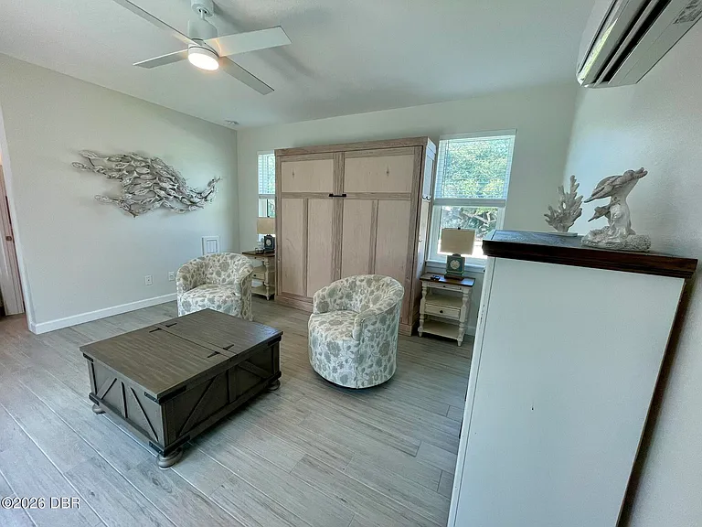 208 Hillsboro St — Photo 49