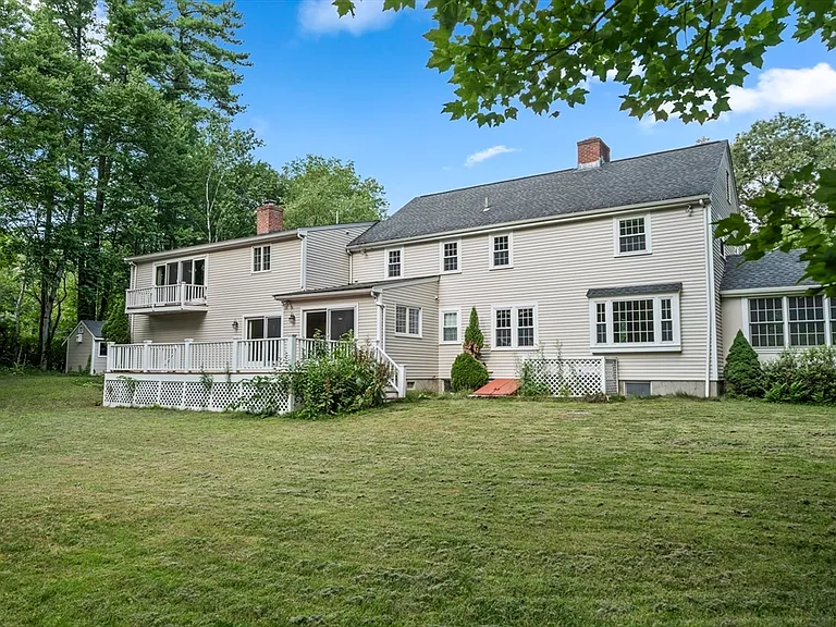 131 Montvale Rd — Photo 38