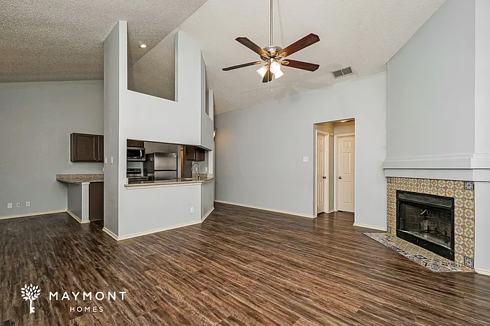 8039 Sunshine Trail Dr — Photo 5