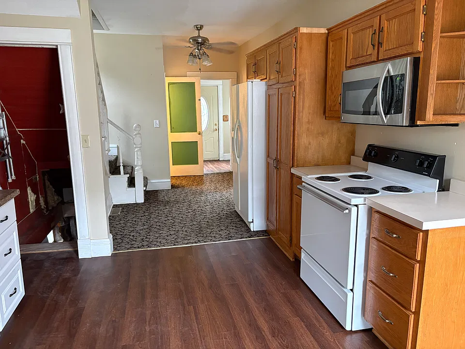 350 McGrann St