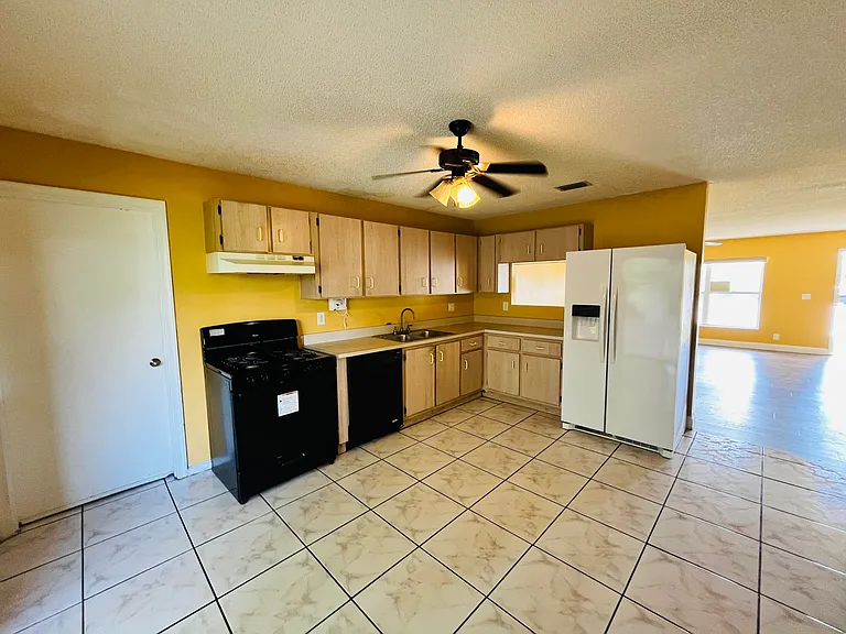 5855 Timber Valley Dr — Photo 5