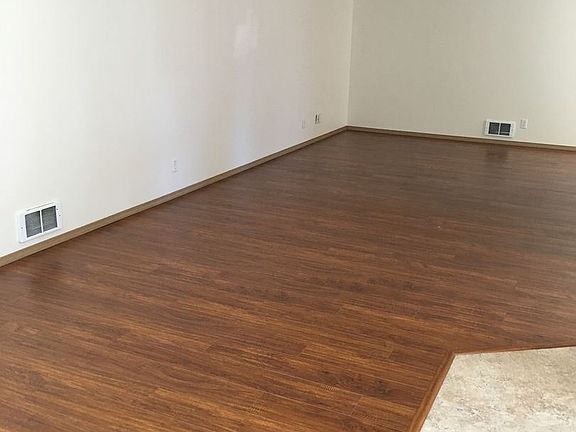 3rd image of 729 NW Paragon Pl #1