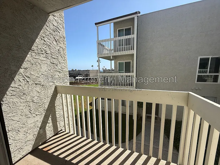 263 S Ventura Rd #270 — Photo 9
