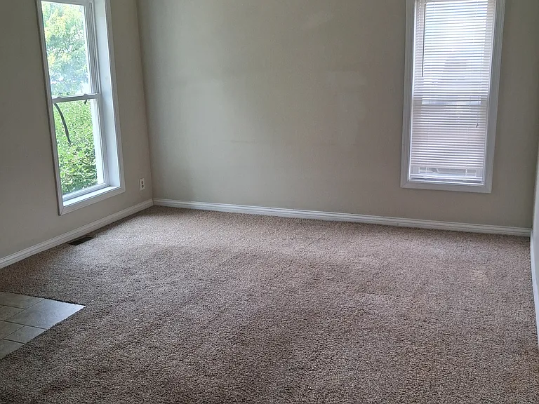 871 Ogan Ave — Photo 4