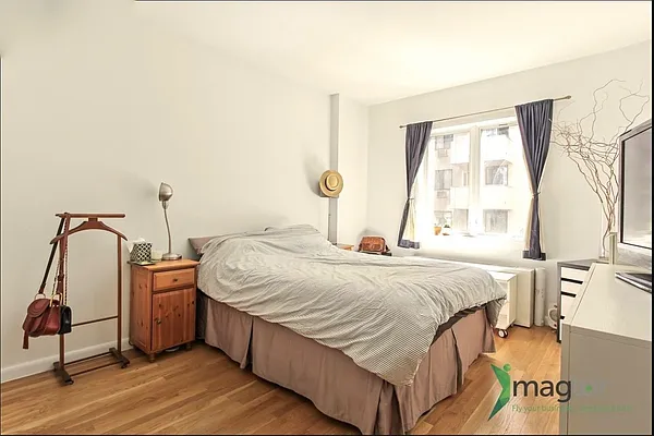 Rented by Compass | media 2