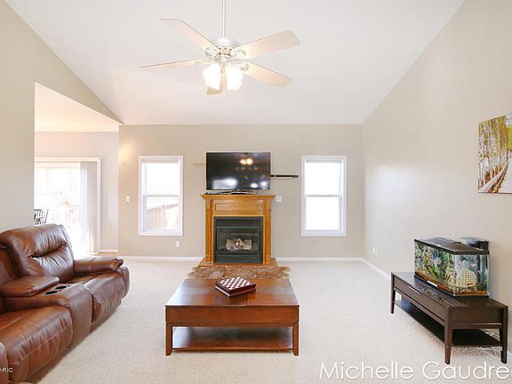 3rd image of 8499 Deer Forest Mdws SE