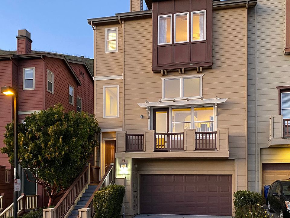 1st image of 32 Mandalay Pl