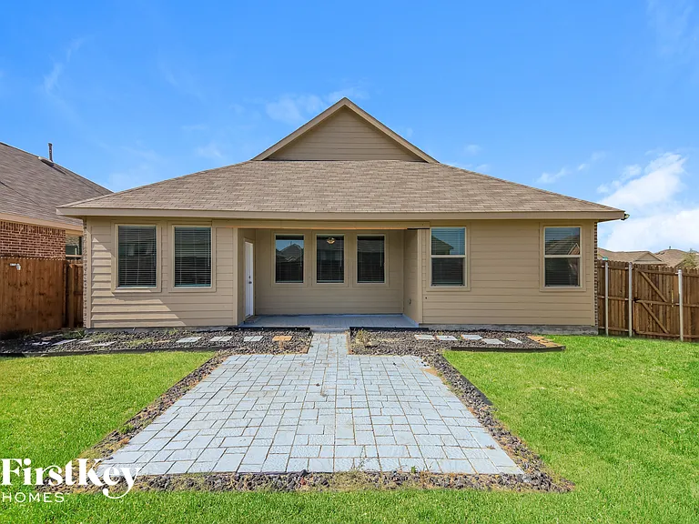 2144 Clarion Dr — Photo 15