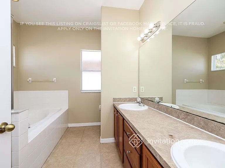 1827 Atlantic Dr — Photo 10