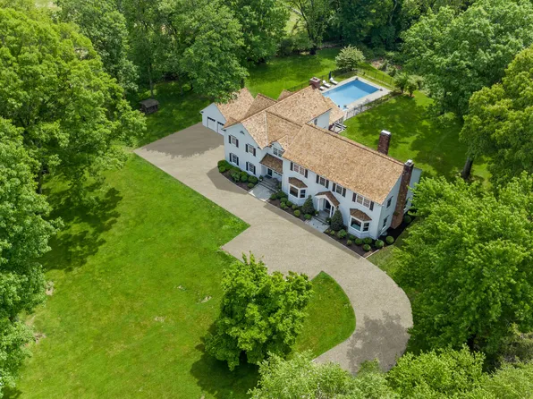 732 Lake Ave, Greenwich, CT 06830