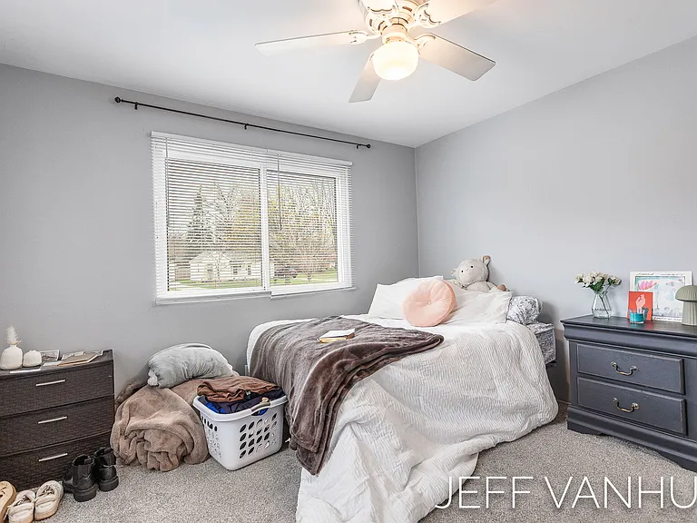 47 W 32nd St #47 — Photo 18
