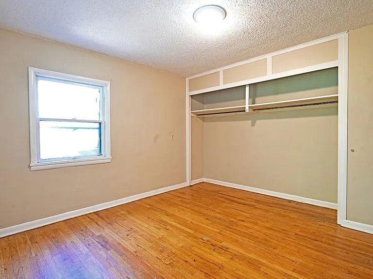 555 Wyoming Ave — Photo 28