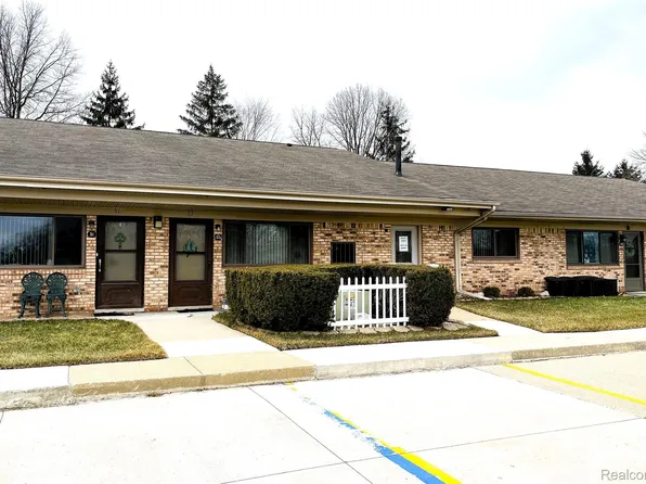 16050 Holz Dr, Southgate, MI 48195