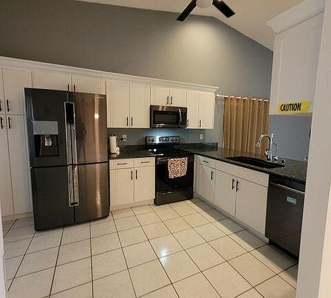 4th image of 60 Paxford Ln