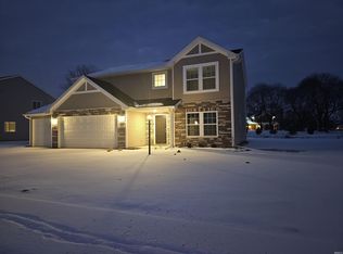 17384 Fett Dr, Huntertown, IN 46748