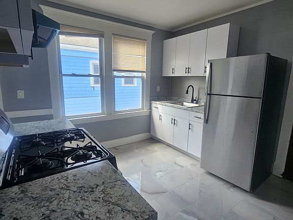 3rd image of 516 Dixwell Ave Floor 2