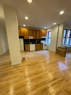 Rented by PMG Real Estate  | media 3