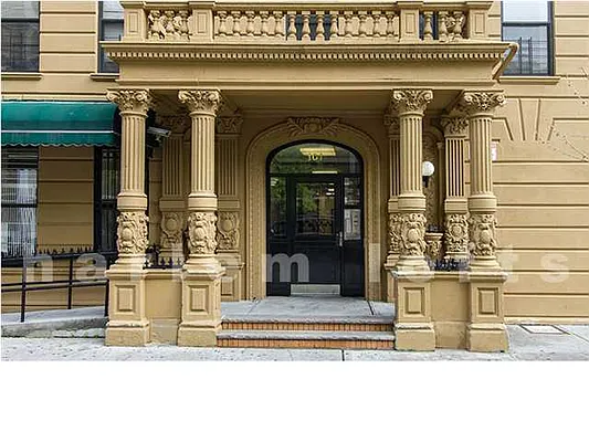 Rented by Harlem Lofts | media 8