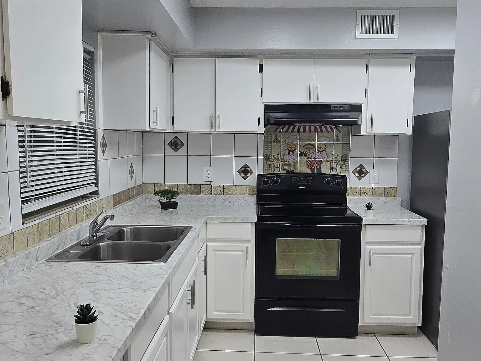 2 bed, 2.5 bath, 1050 sqft, $1,790 — Photo 2