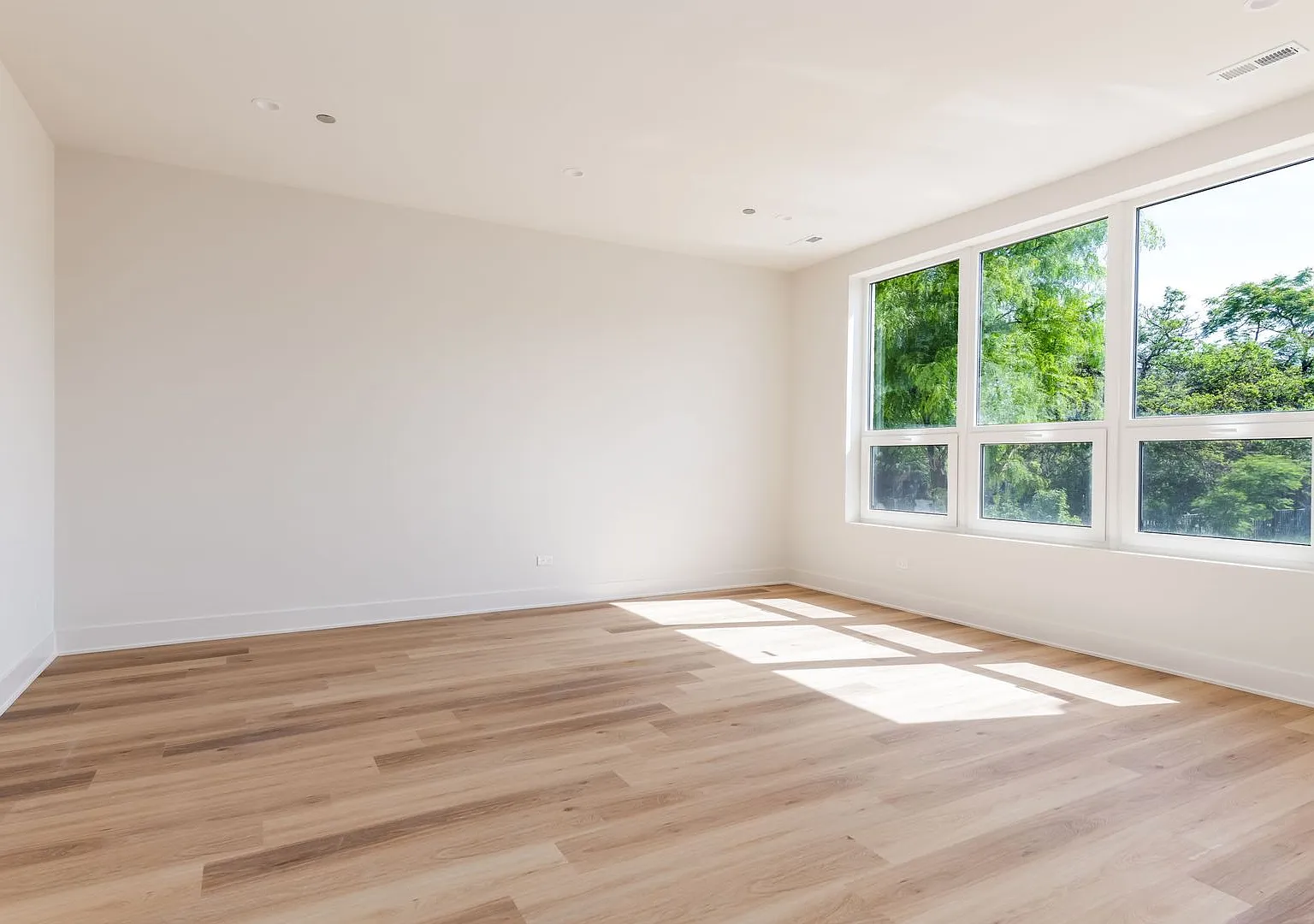 1 bed, 1.0 bath, 846 sqft, $3,095 — Photo 2