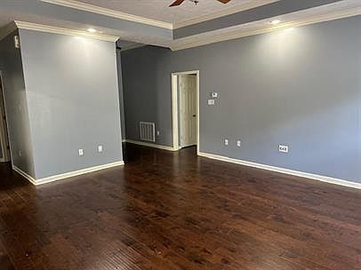 4th image of 355 Honey Hill Dr