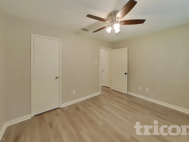 1252 Payne Dr — Photo 13