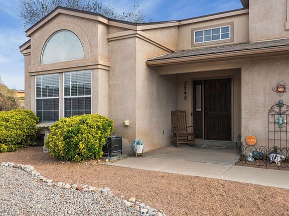 5th image of 2548 Twin Buttes Dr NE