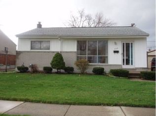 260 Hecht Dr, Madison Heights, MI