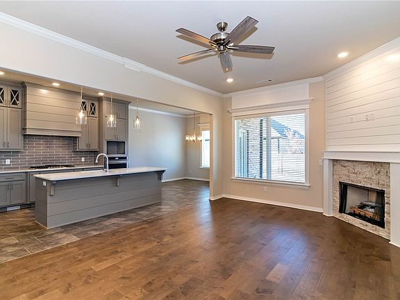 4th image of 6202 S 59th St