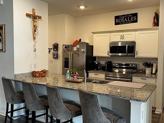 4th image of 927 Kelly Fern Loop