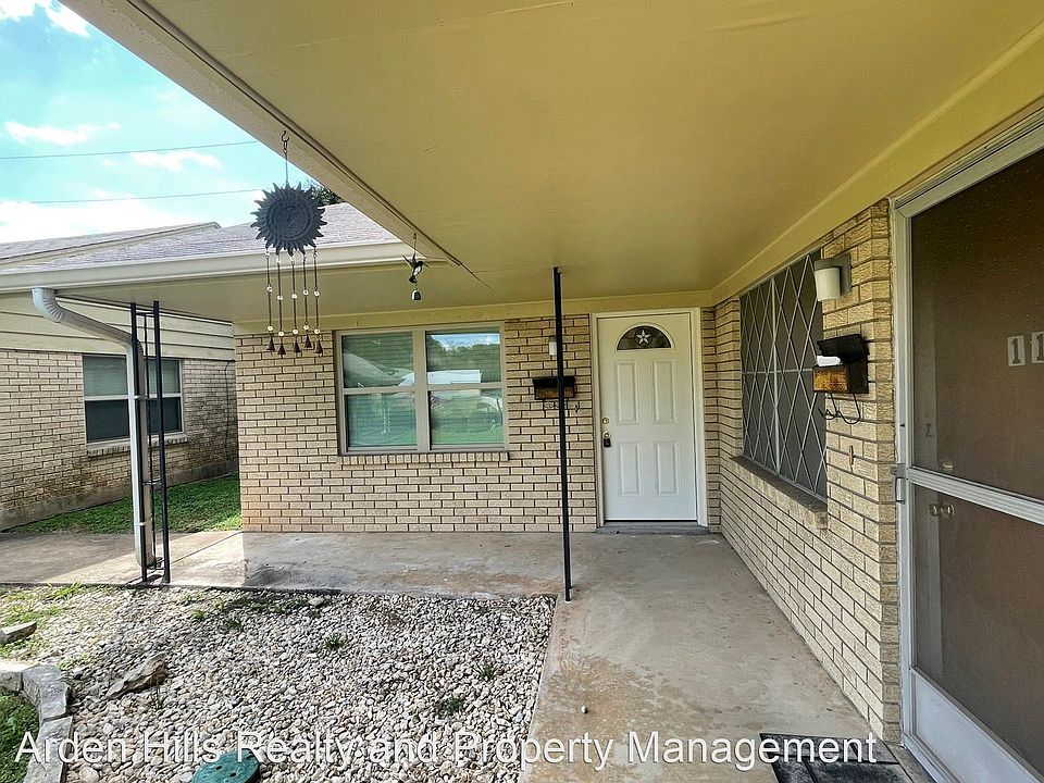 1st image of 903 Lois St Unit 10
