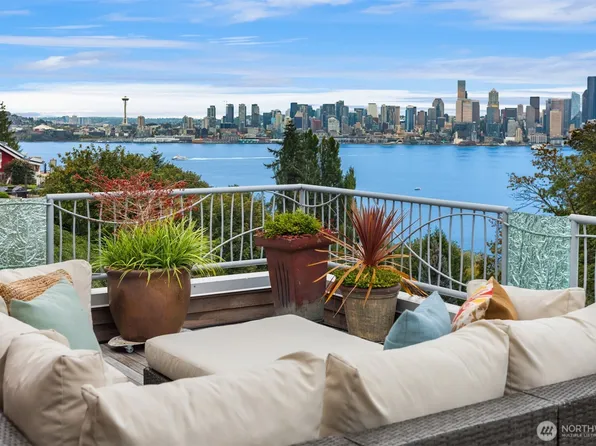 1718 Palm Avenue SW, Seattle, WA 98116