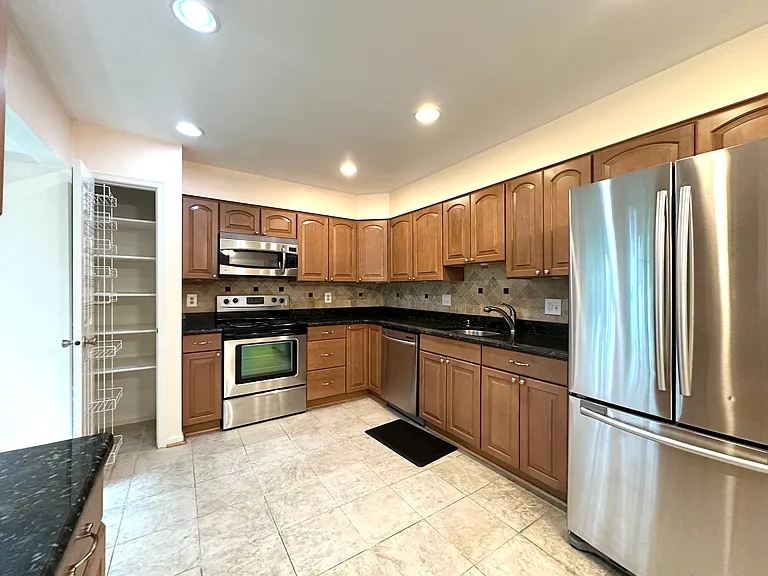 5127 Kenside Ct — Photo 15