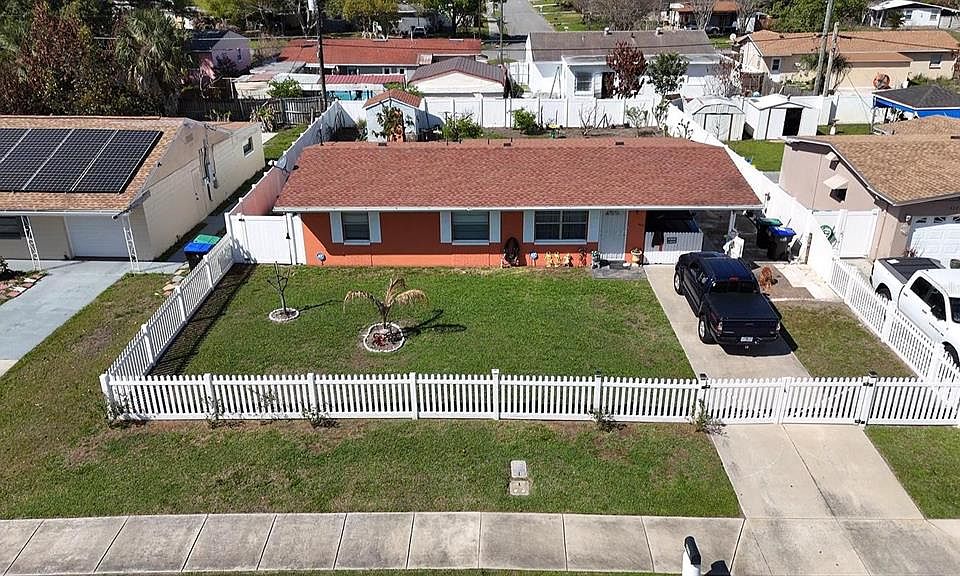 1st image of 4401 Edgebrook Dr