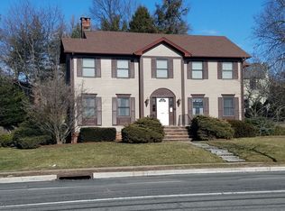 127 Millburn Ave, Millburn, NJ 07041