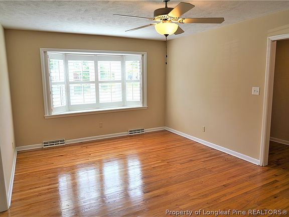 5th image of 319 Whitney Dr
